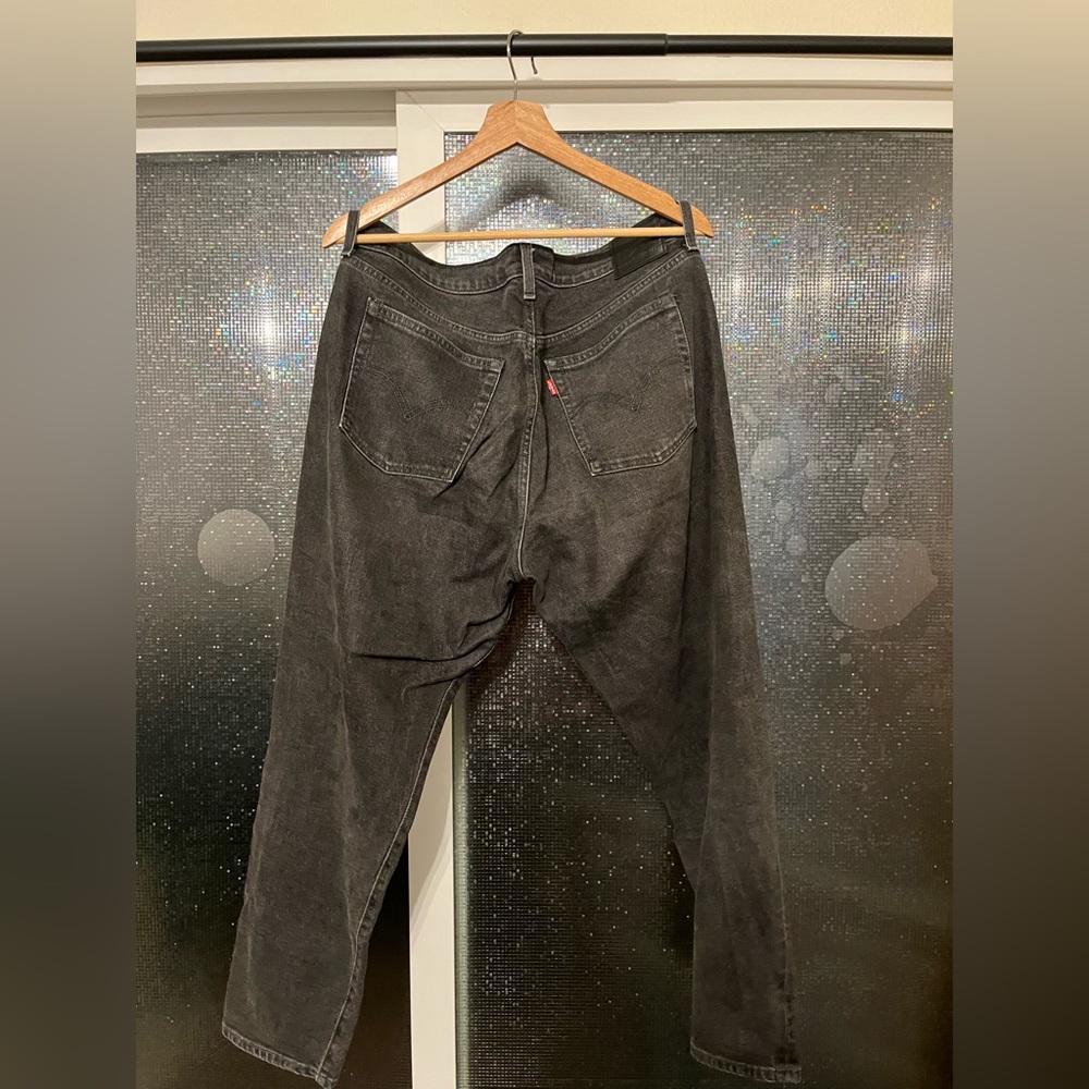 Levi’s Mom Jeans Dark Wash
